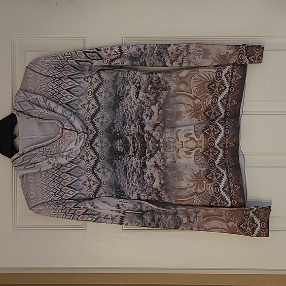 One World Lightweight Jacket - Picture 3 of 3